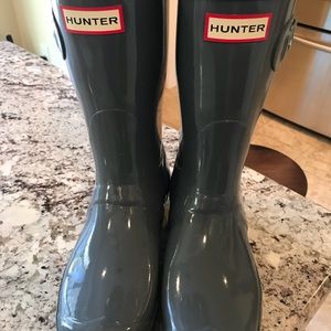 Hunter boots- short glossy